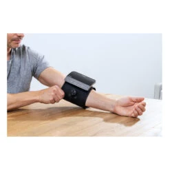 BEURER BM 81 Oberarm-Blutdruckmessgerät EasyLock -Pflege Fachgeschäft f5f17b740f81d32a7c52625be0dd0697